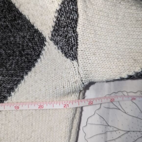 PRINGLE OF SCOTLAND Grey & White Argyle Wool Knit Crewneck Sweater Size Small - Picture 7 of 11